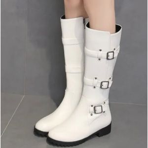 Black or white sizes 34-44 shipped right to your door. Arielsden.com